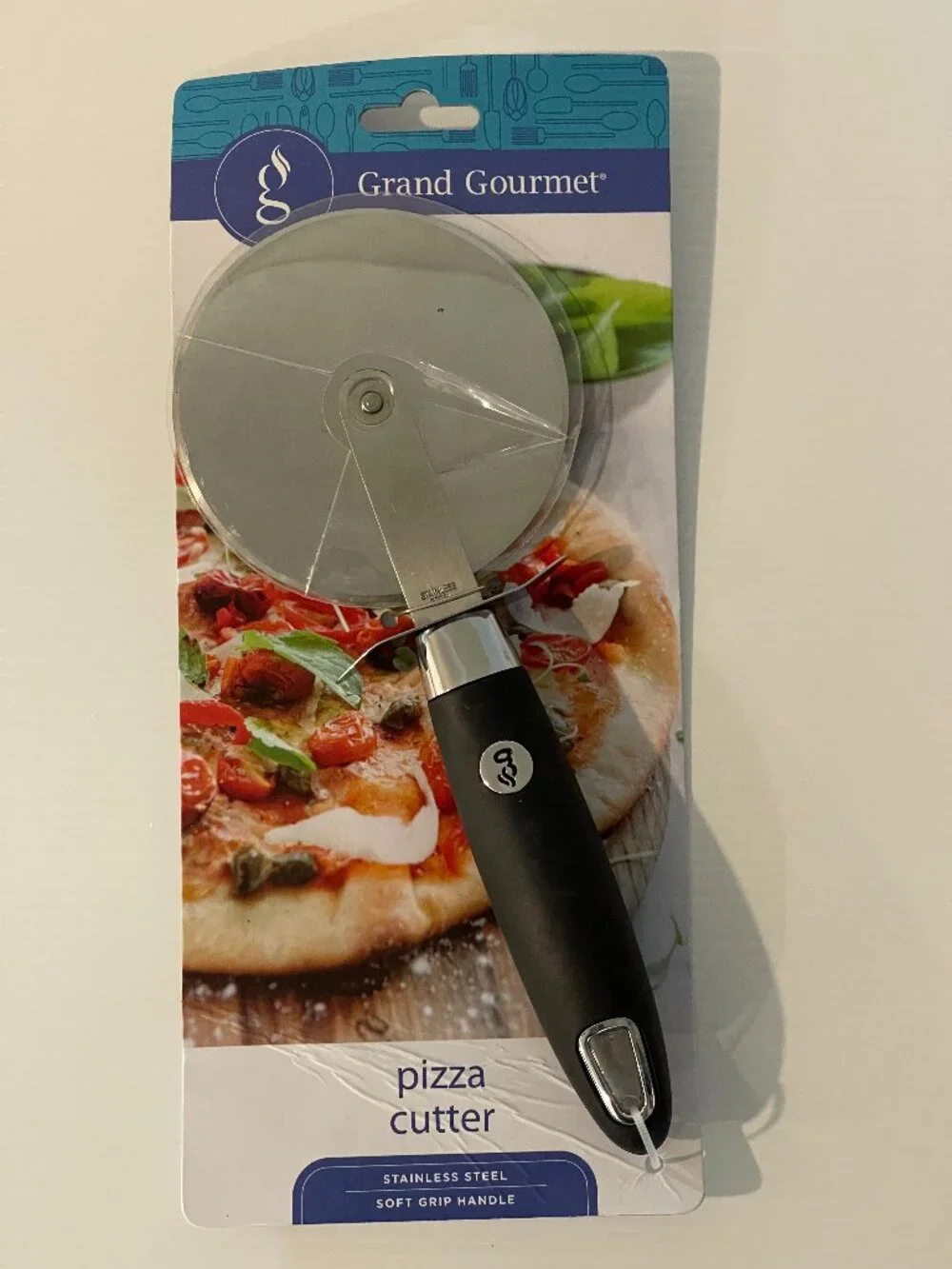 Grand Gourmet Pizza Cutter